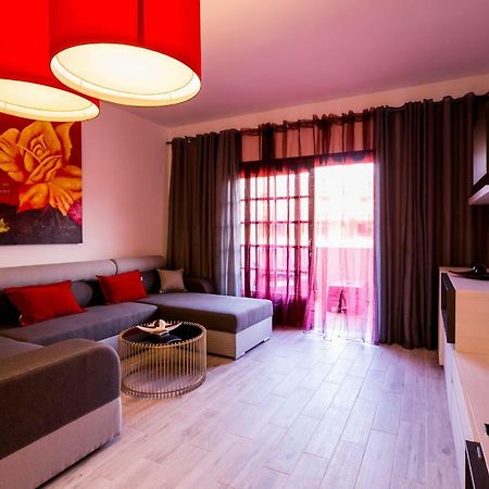 Spacious & Stylish Apartment Los Cristianos Los Cristianos  Exterior photo