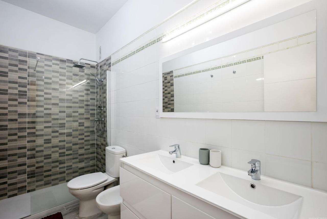 Spacious & Stylish Apartment Los Cristianos Los Cristianos  Exterior photo