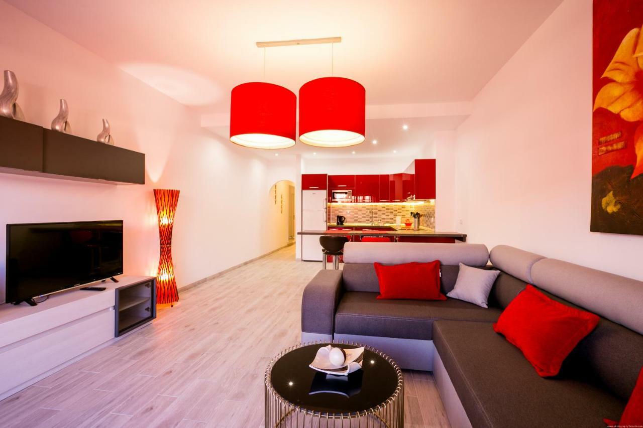 Spacious & Stylish Apartment Los Cristianos Los Cristianos  Exterior photo