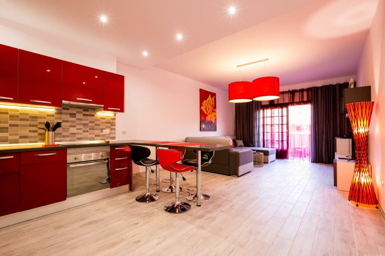 Spacious & Stylish Apartment Los Cristianos Los Cristianos  Exterior photo
